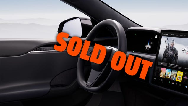 Tesla Sells Out of Steering Wheels as Owners Rush to Replace the Yoke