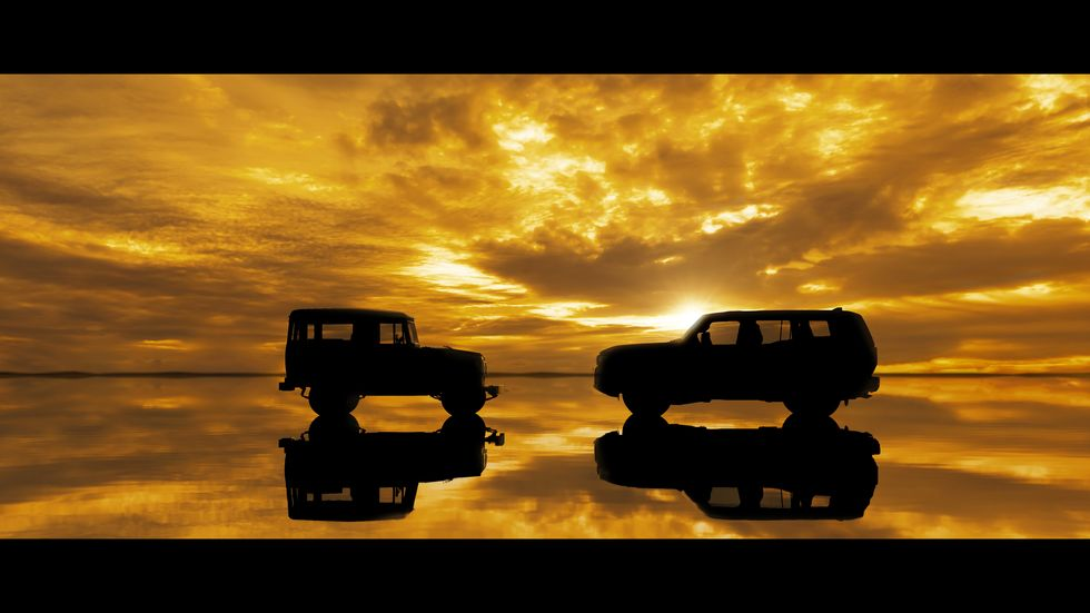 New Toyota Land Cruiser Teaser Confirms Relation with Lexus GX