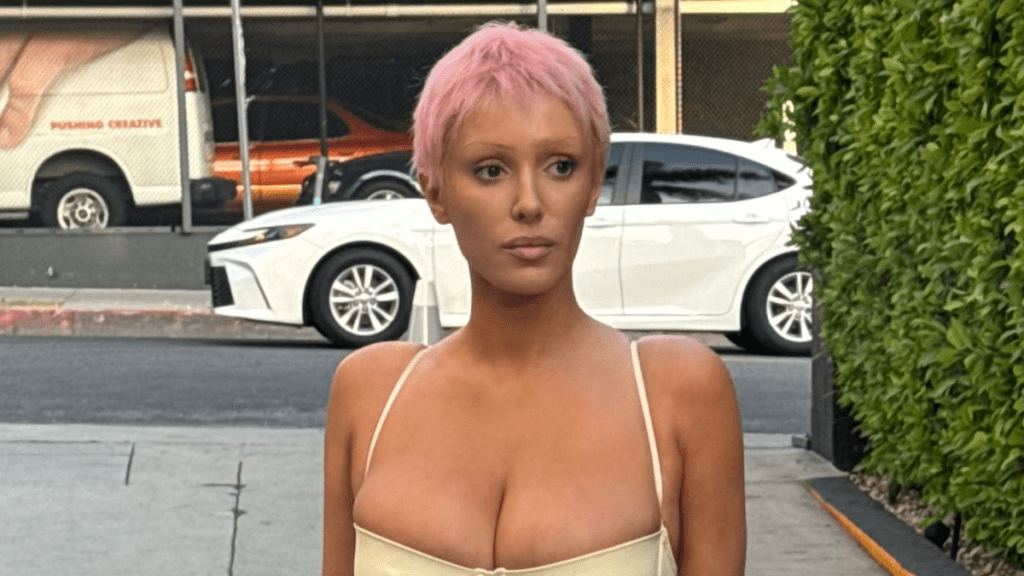 Bianca Censori’s Kitty Thong Is as Bizarre as It Sounds