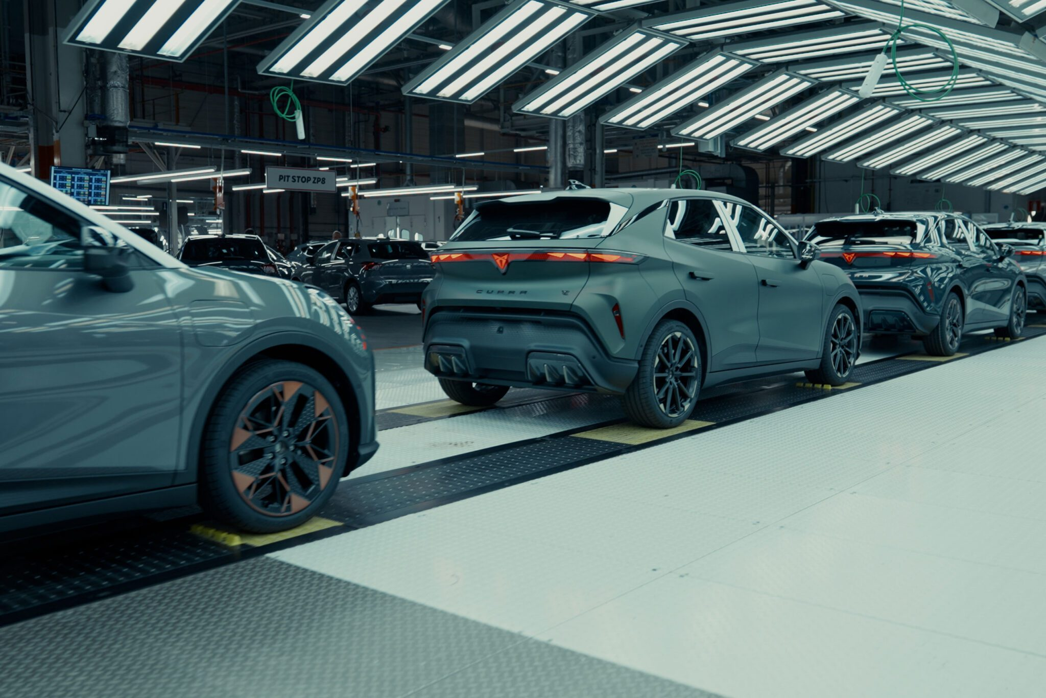 Automotive World lowers light vehicle production forecast