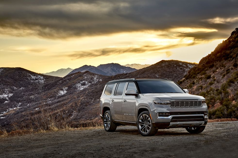 Limited Run of 2022 Grand Wagoneers Will Have 510-HP Hurricane I-6