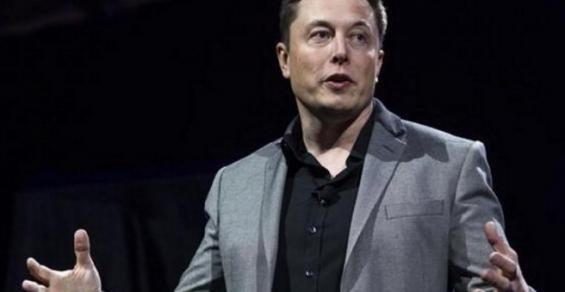 Elon Musk Faces $10 Billion Tax Bill as He Spars With Elizabeth Warren