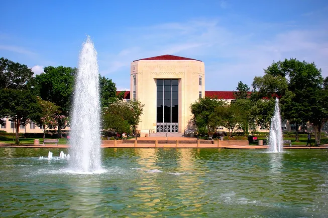 University of Houston slashes 40% of courses from its core curriculum