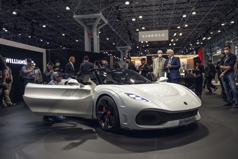 Deus Vayanne Is an EV Hypercar with a Claimed 2200 HP
