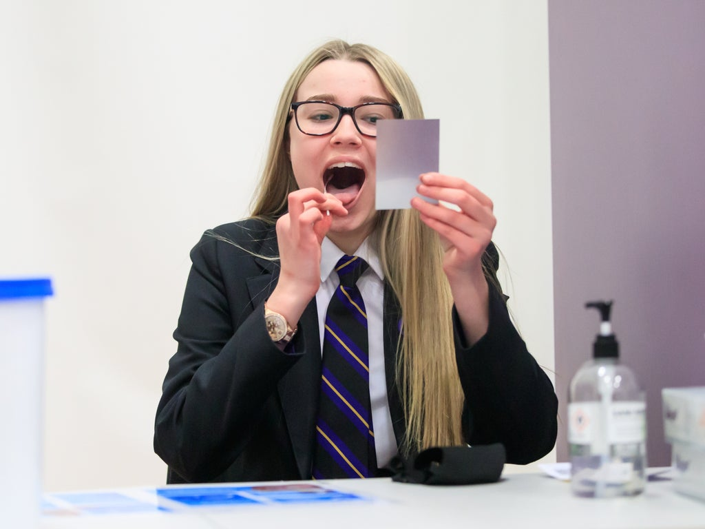 School leaders condemn ‘headlong rush’ to scrap Covid testing and isolation