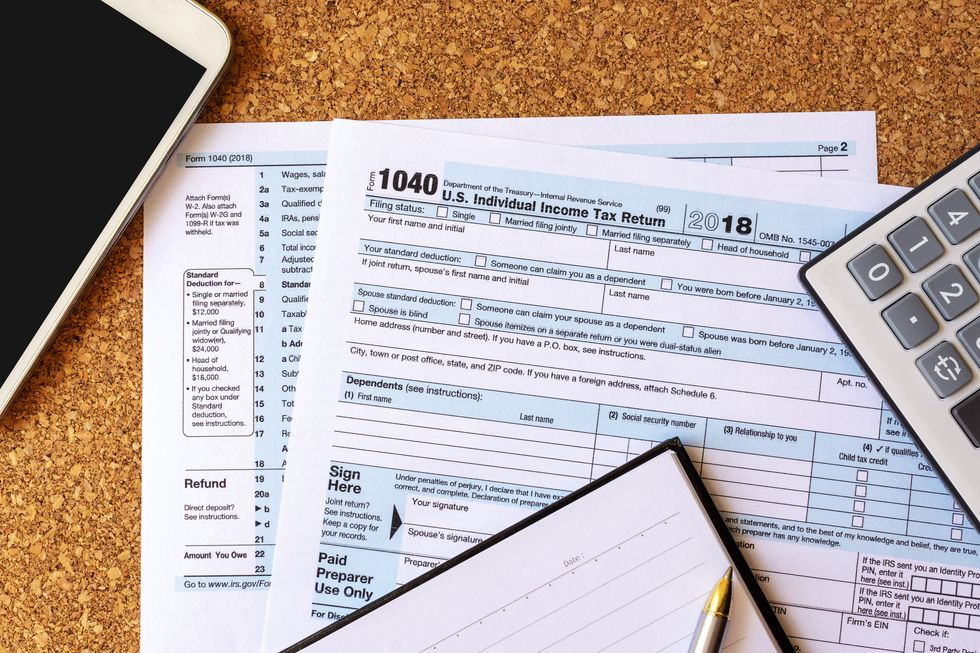 How Do Electric Vehicle Tax Credits Work?