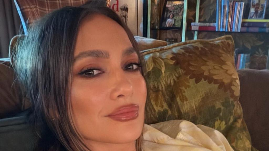 Jennifer Lopez Sizzles in a Completely Sheer Bodysuit That’s Pure Lingerie Vibes