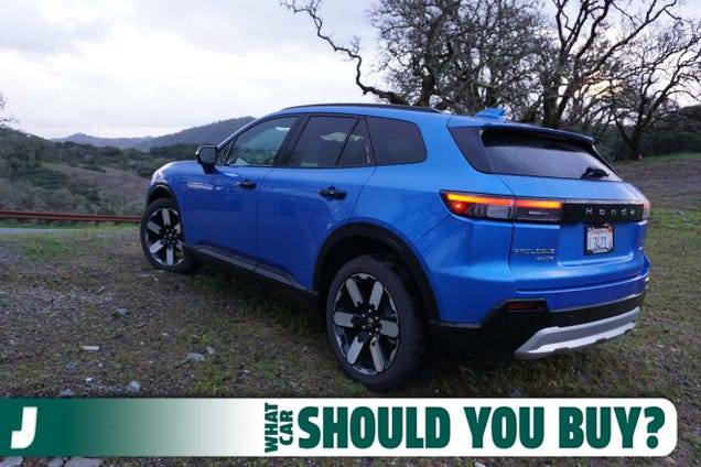 I Want An Electric Vehicle That Can Fit The Family! What Car Should I Buy?