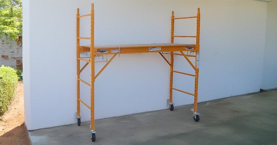 This 6′ Scaffold Is Over $200 Off at Tractor Supply