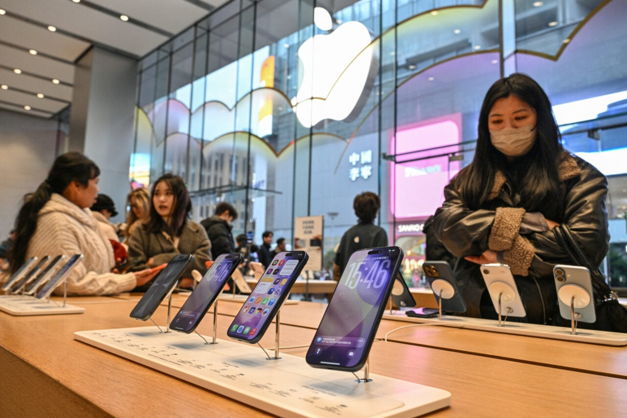 The Memory Shortage Is So Bad That Smartphone Shipments Hit a Record Low