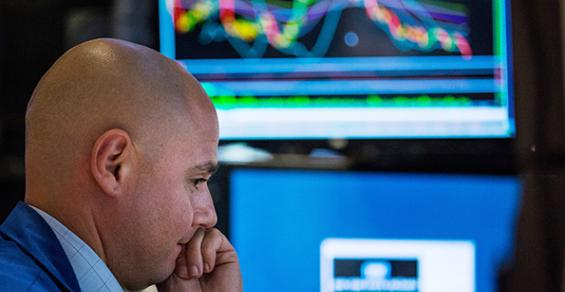 The 60/40 Portfolio Has Worst Loss Since March 2020 on Fed