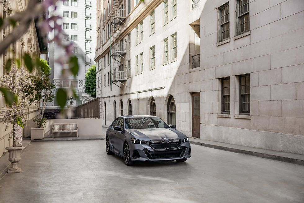 2024 BMW 5-Series vs. i5: What's the Difference?