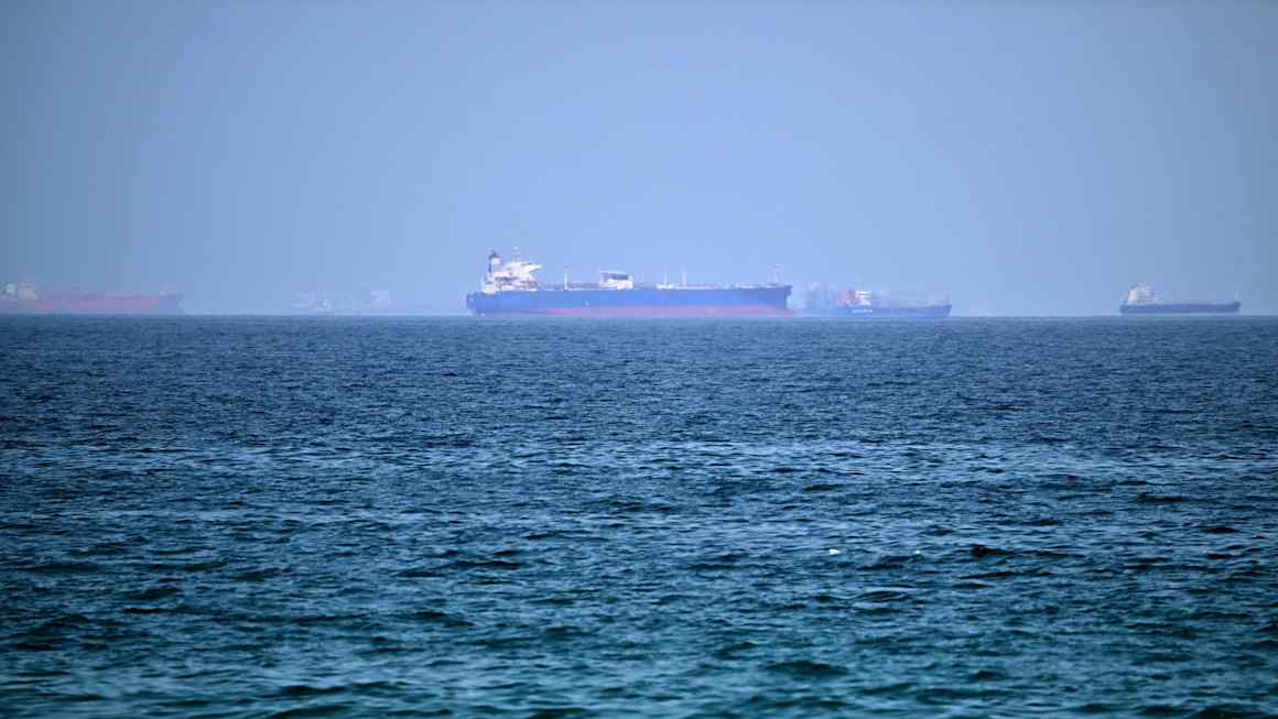 US launches new wave of Iran strikes after attacks on tankers