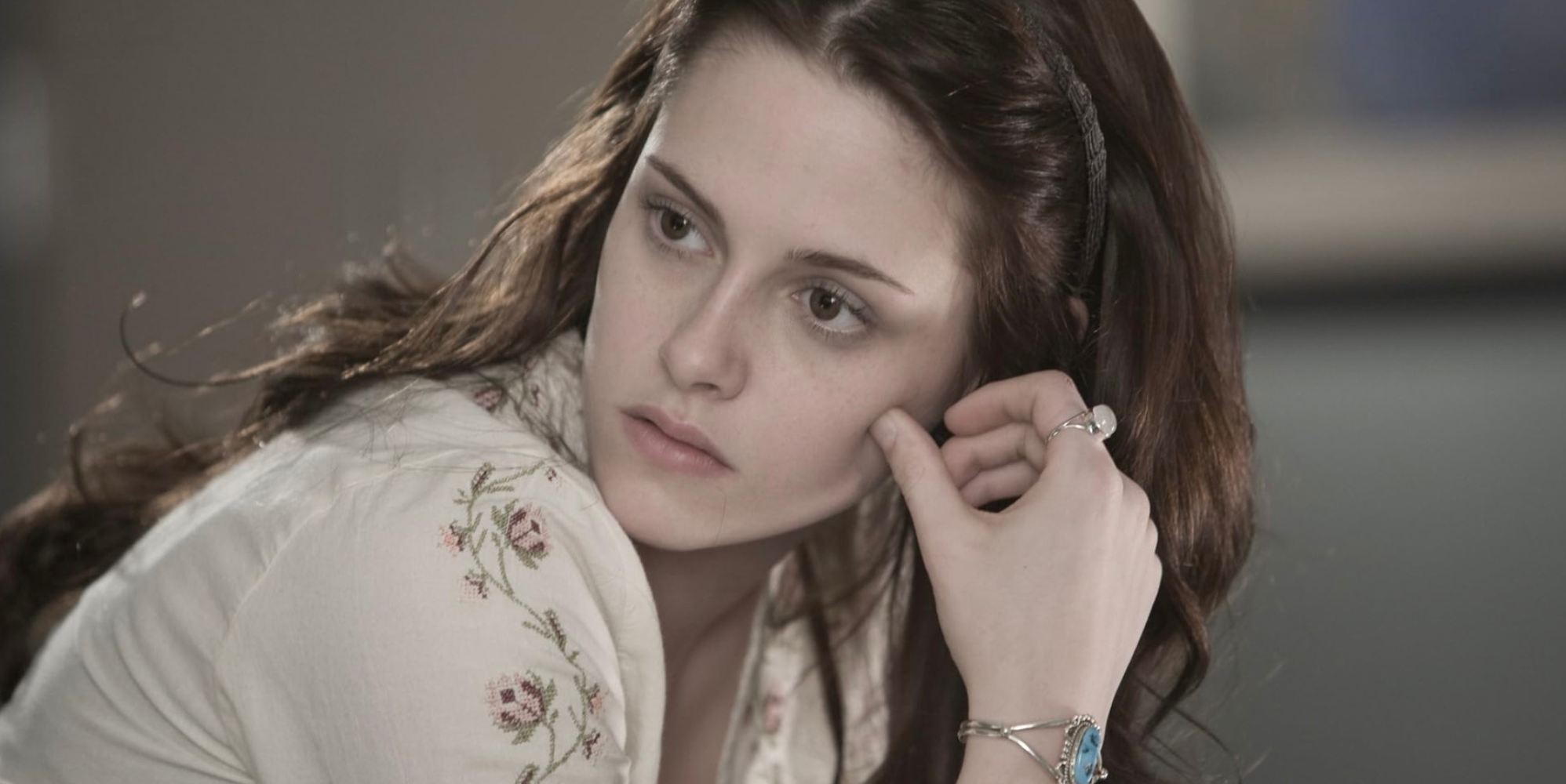Kristen Stewart wants a Twilight reboot where Bella comes out as gay
