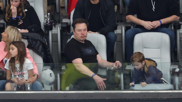 Elon Musk, Who Tried To Take Tesla Private With Saudi Money, Derides Lucid's 'Saudi Sugar Daddy'