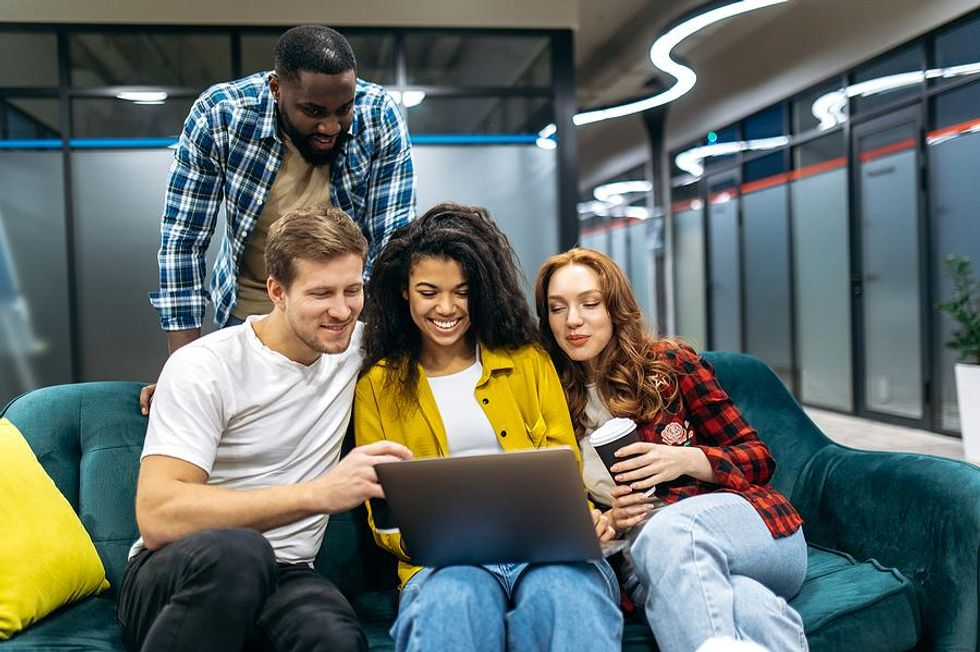 How To Build Positive Workplace Relationships