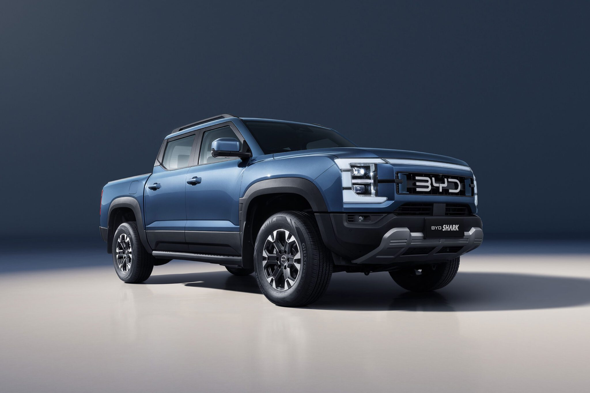 BYD Shark brings plug-in hybrid power to UK pickups