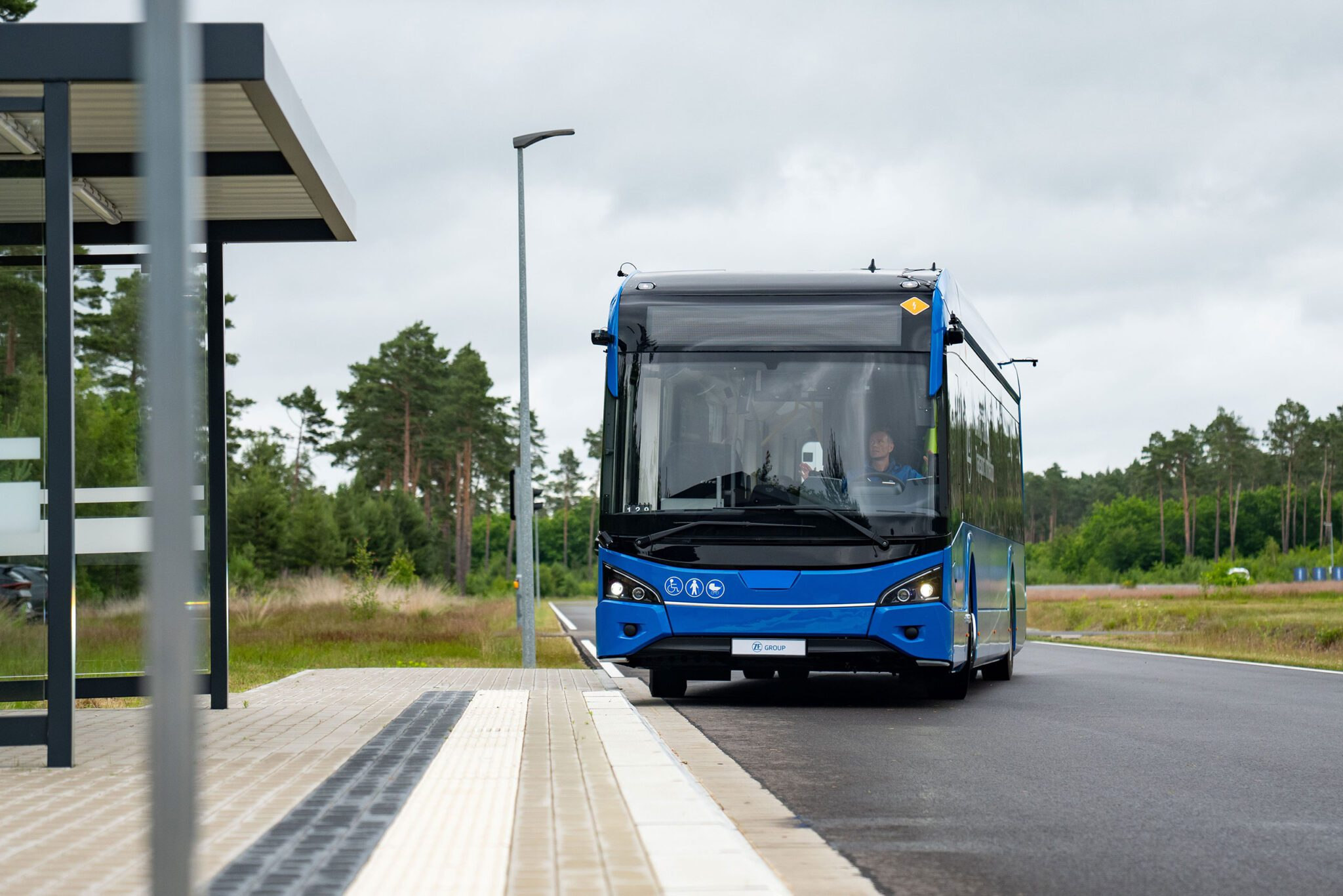 ZF presents City Bus Assist for smarter bus stop approach