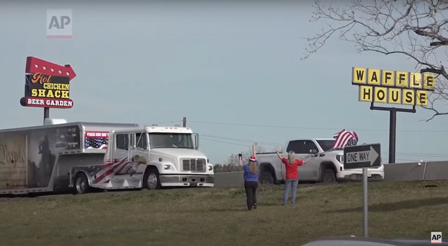 Texas Border Residents More Worried About Right-Wing Convoy Than Migrants