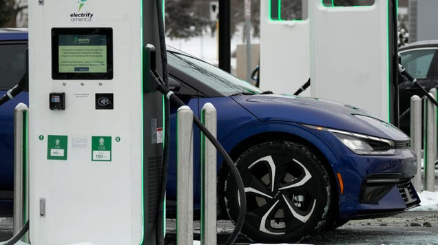 North Carolina Wants to Make It Illegal for Gas-Powered Vehicles to Park in EV Charging Spots