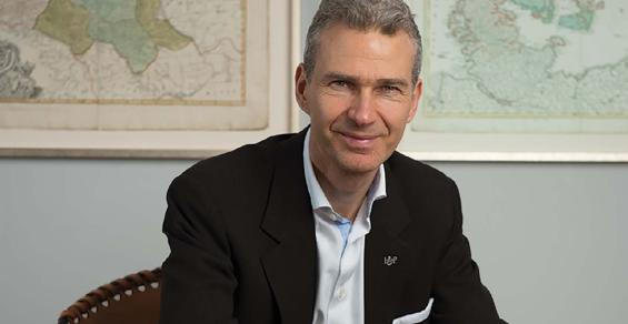‘Passport King’ Builds Quant Trading Fortune