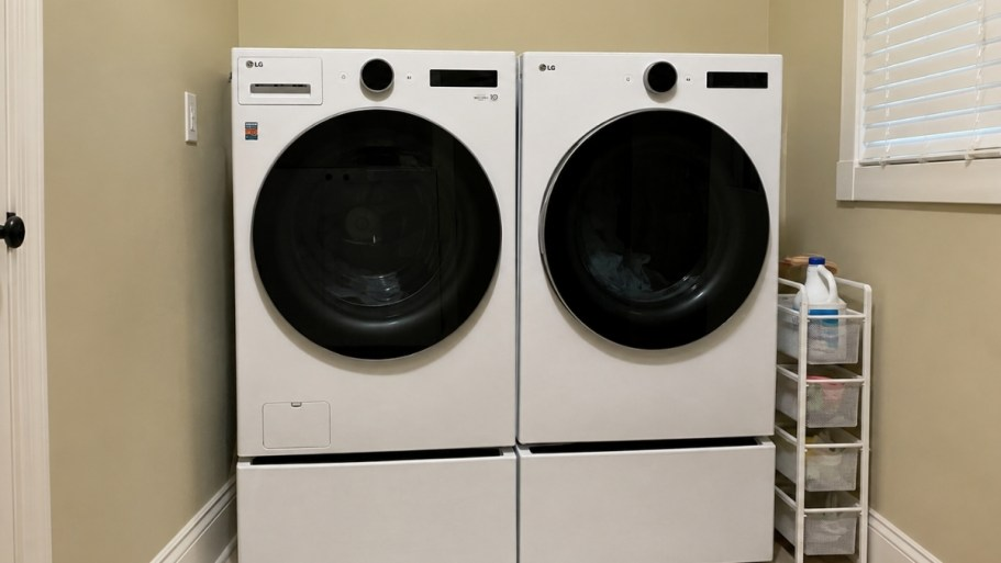 $1,000 Off LG Stackable Smart Washer & Dryer on BestBuy.com