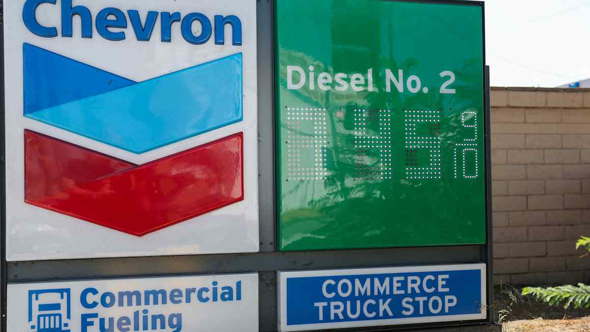 US diesel prices soar as Trump hauls in refiners