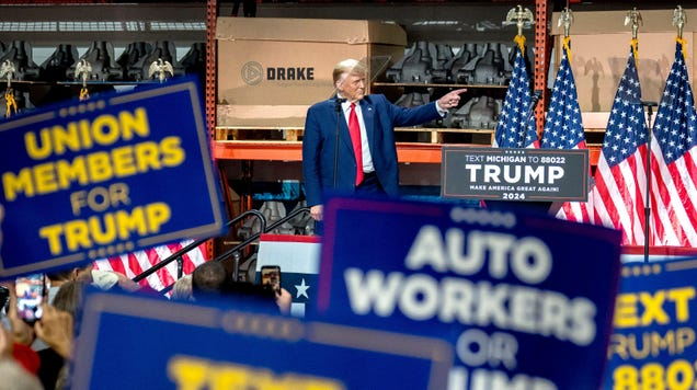 Trump Spent $20,000 For Rally Featuring Non-Union Auto Workers Holding 'Union Members For Trump' Signs