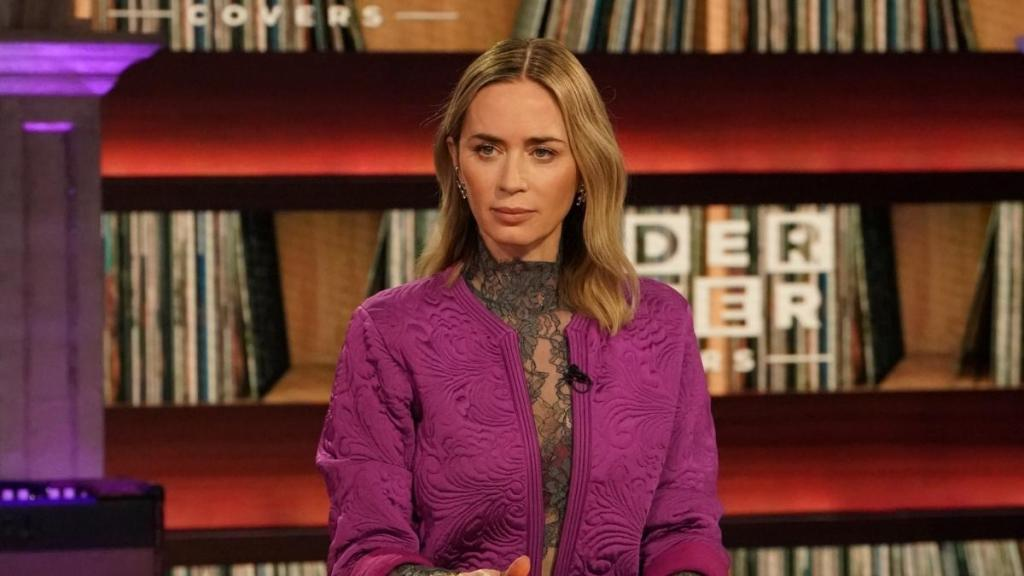 Emily Blunt’s Dangerously Plunging Dress Comes With a Sneaky Bra Peek
