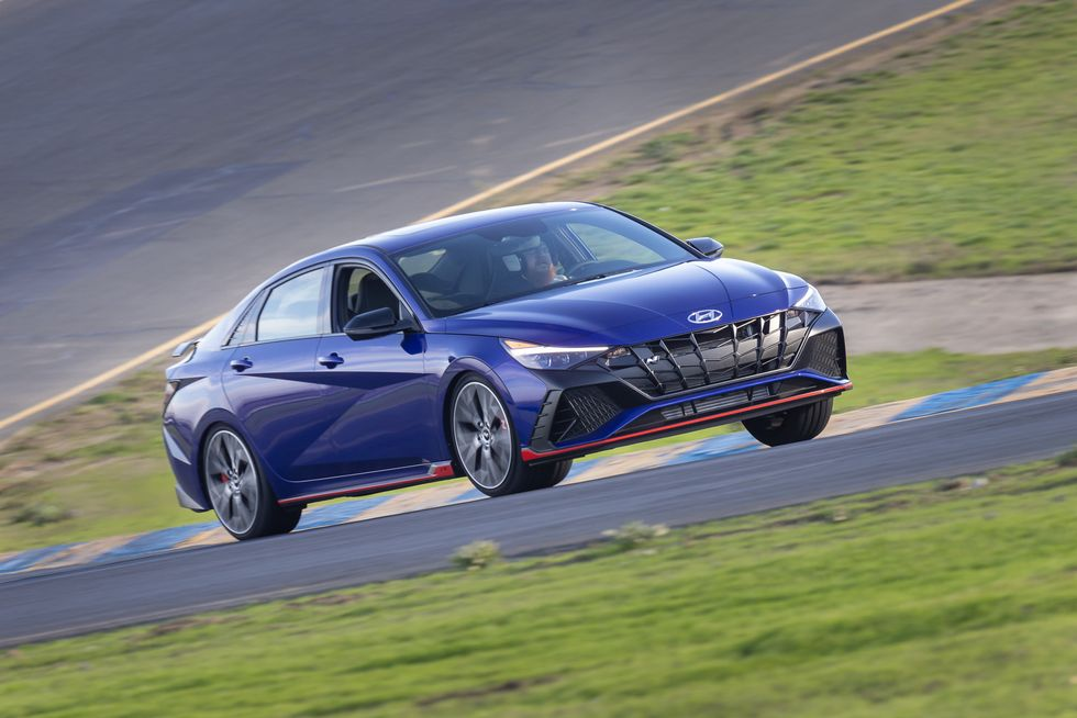 2022 Hyundai Elantra N Costs $32,295, Undercuts Veloster N by $600
