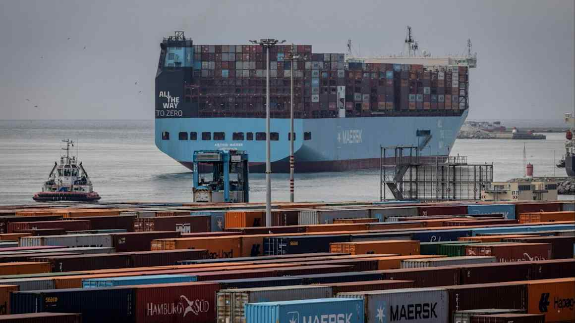 Maersk raises profit guidance as new US tariffs fuel demand