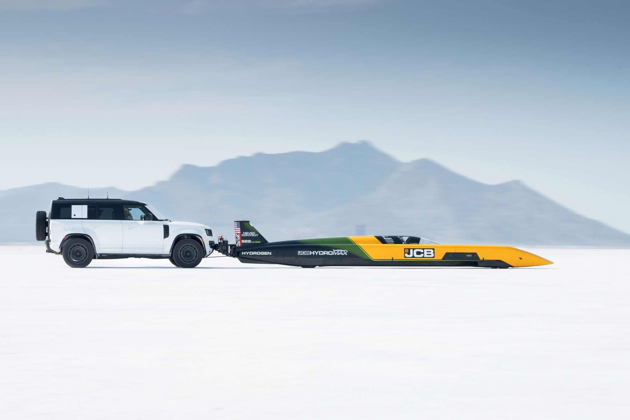 Defender OCTA helps JCB Hydromax land speed record