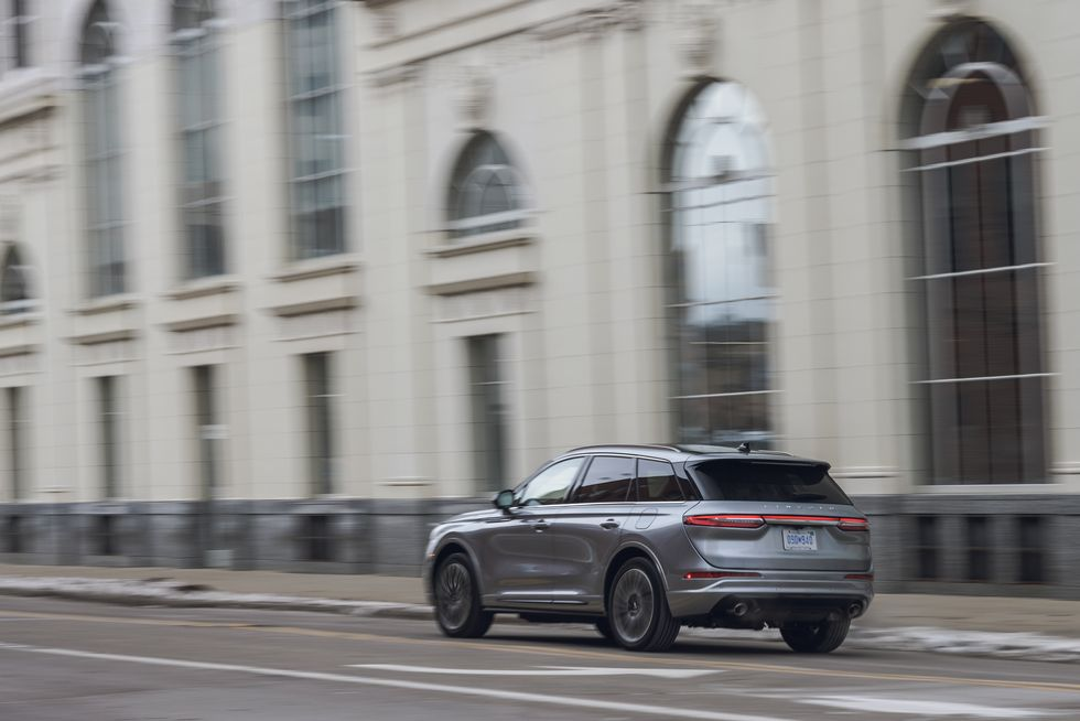 Tested: 2021 Lincoln Corsair Plug-In Hybrid Brings Efficiency at a Cost