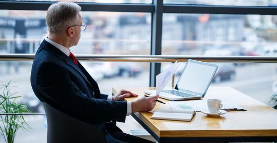 The Value of 401(k) Wholesalers
