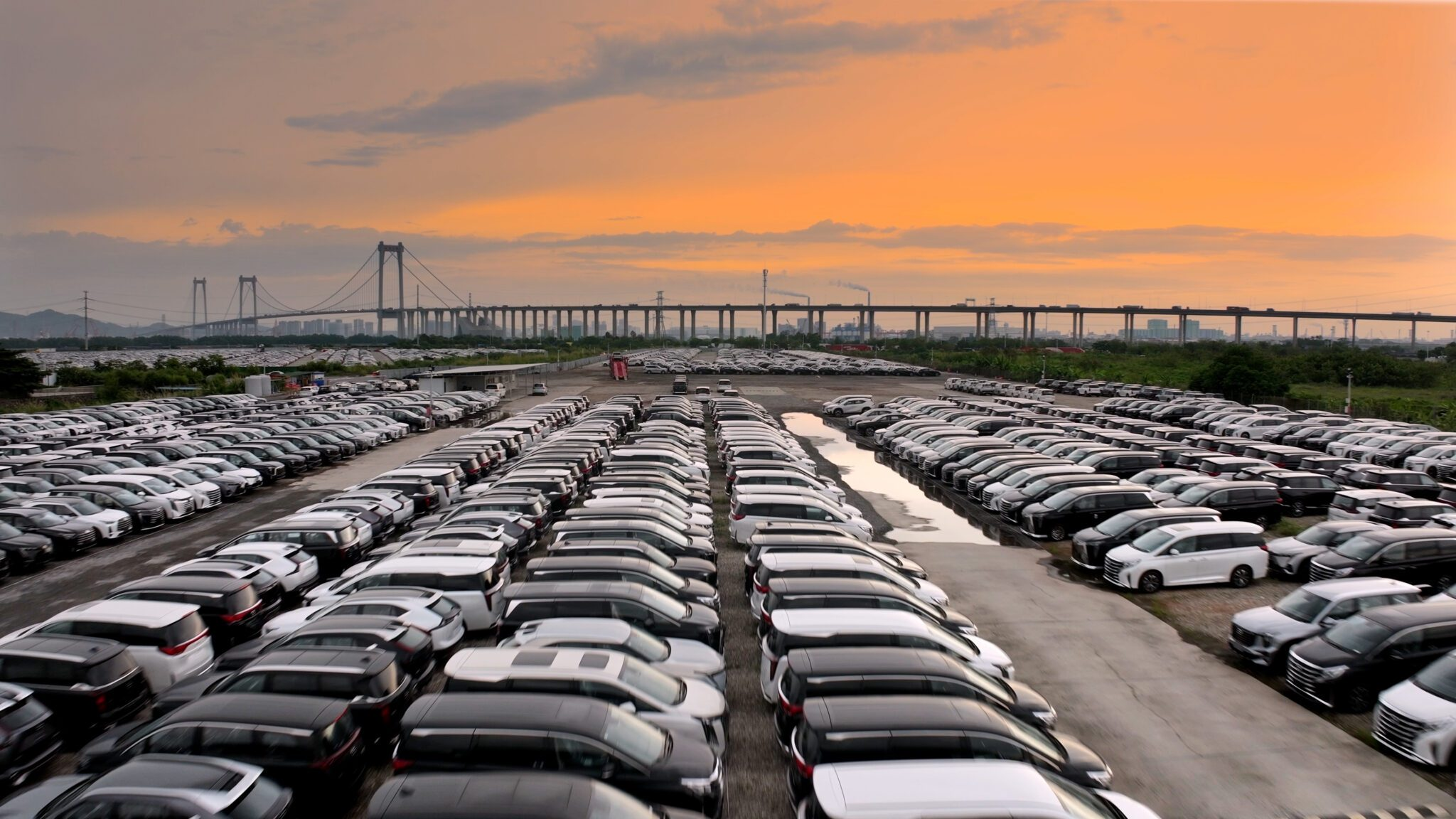 China LV demand continues to drop, rest of world increases