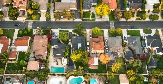 Single-Family Landlords Eye Wealthy Renters with High-End Houses