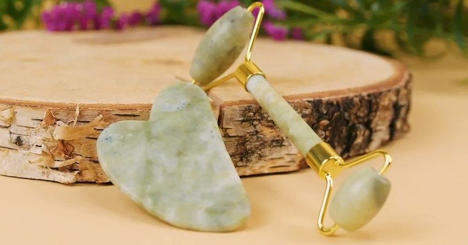 Gua Sha & Jade Roller Set Only $3.74 Shipped for Amazon Prime Members (Reg. $14)