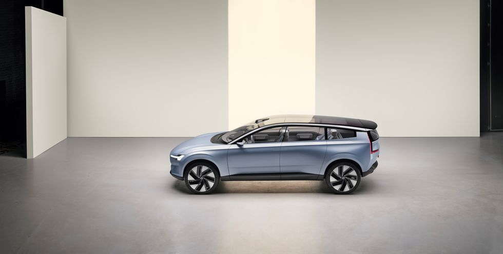 Volvo EX90, the XC90's Electric Replacement, Will Debut November 9