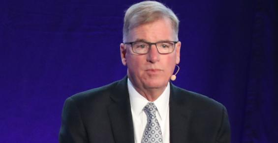 Schwab's Bernie Clark to Step Down