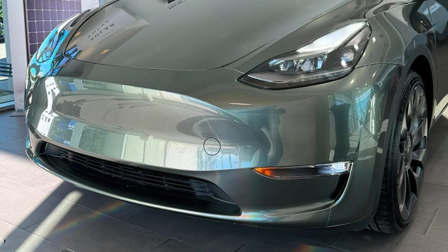 Tesla’s Wrap Quality Might Be As Bad As Its Paint Finishes