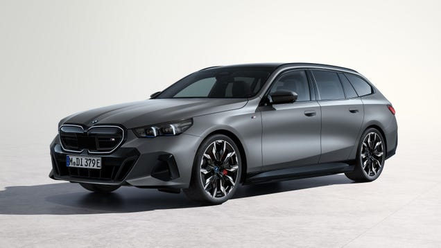 New BMW i5 M60 Touring Is A 593-HP Electric Wagon We Won't Get