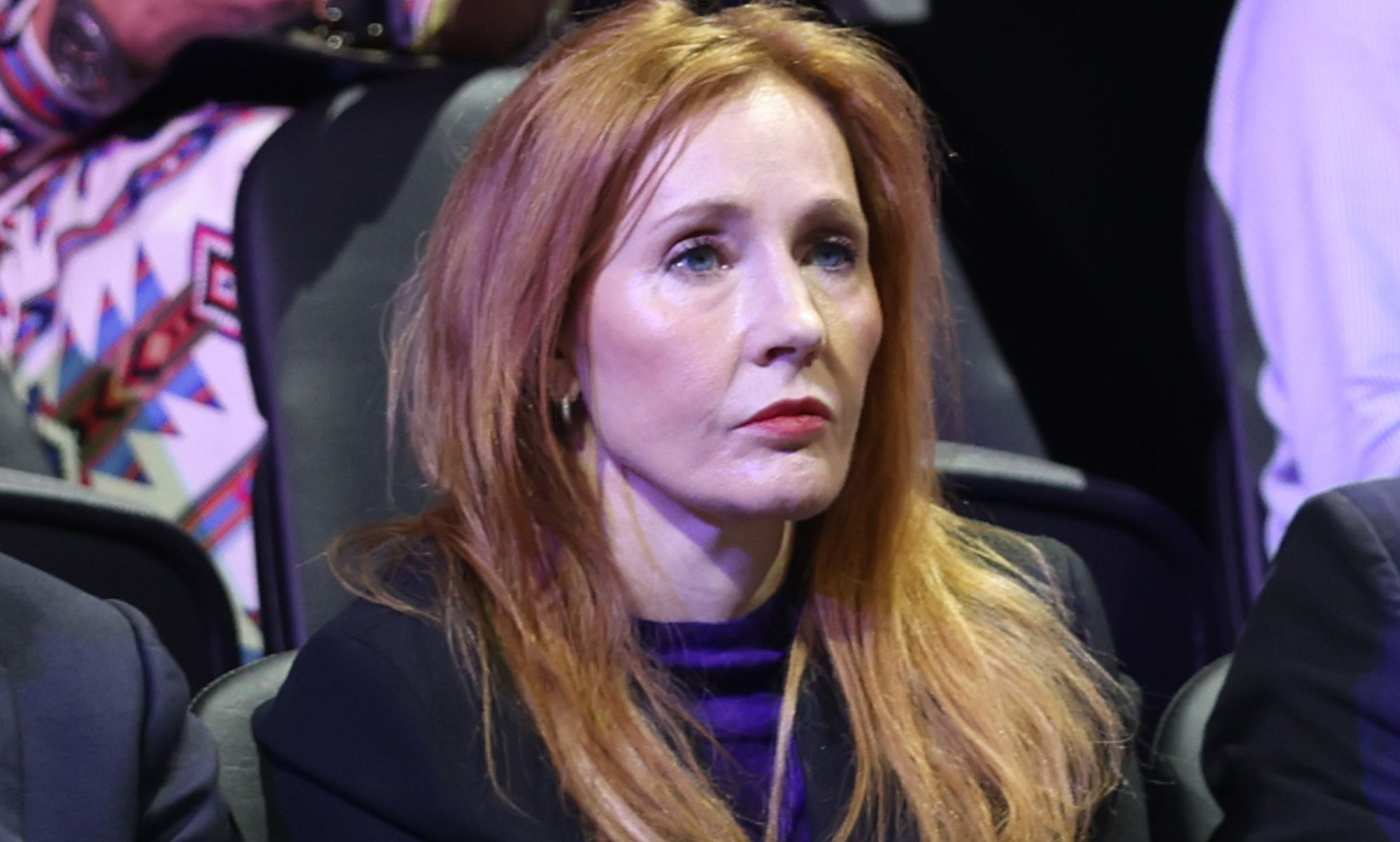 JK Rowling offers to legal funding to fight trans-inclusive NHS spaces