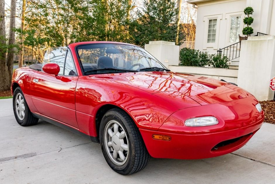 1991 Mazda Miata Is Our Bring a Trailer Auction Pick of the Day