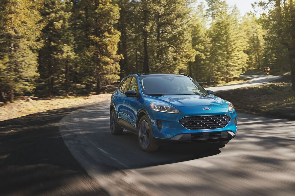 Ford Escape in Investigation for Door Hinge Problem