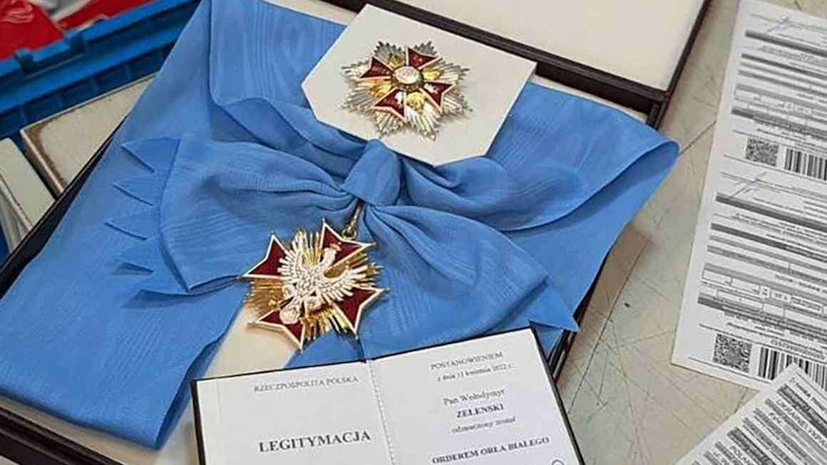 Zelenskyy returns Polish state medal in escalating dispute with ally
