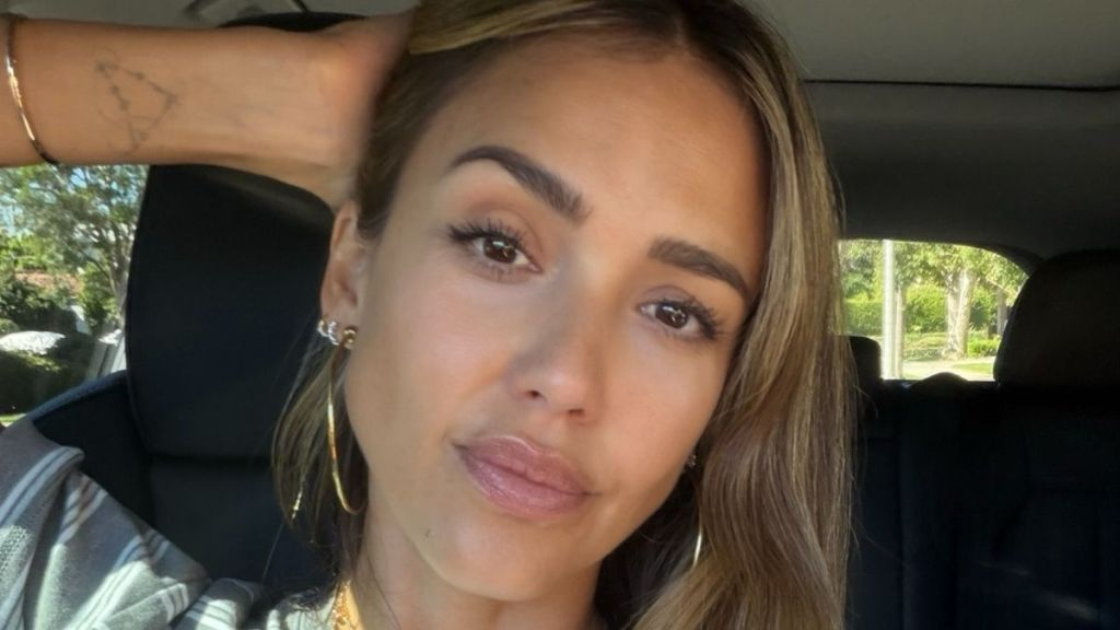 Jessica Alba Sets Pulses Racing in Sun-Soaked Itty Bitty Bikini Look