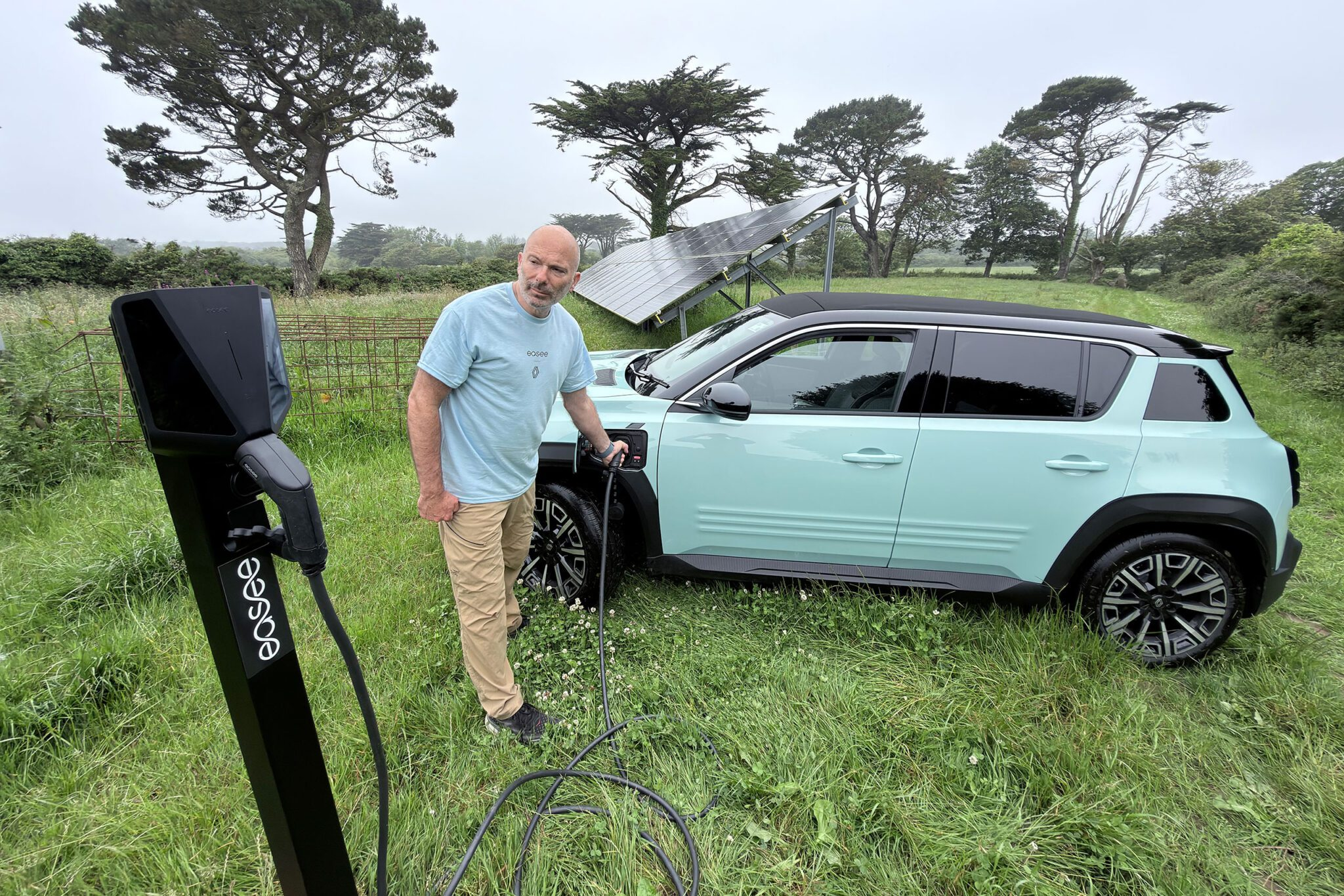 Easee and Renault launch solar EV endurance challenge
