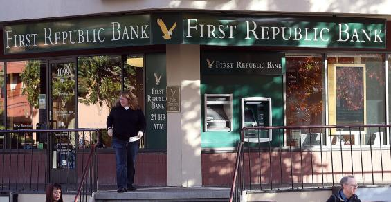 First Republic Worked Hard to Woo Rich Clients. It Was the Bank’s Undoing