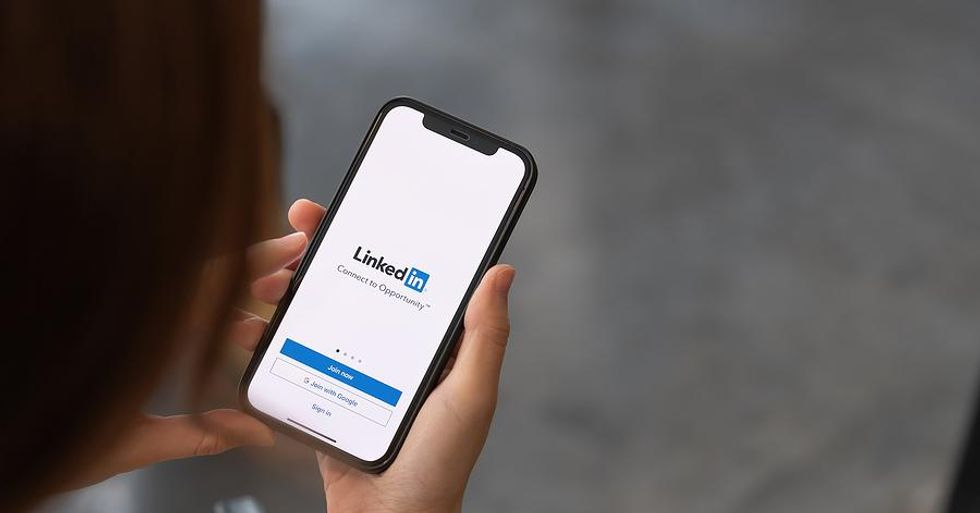 3 Things Recruiters Don't Tell You About LinkedIn