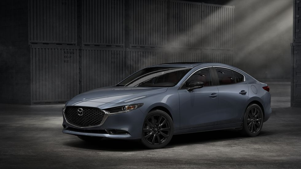 2022 Mazda 3 Adds Carbon Edition Appearance Package